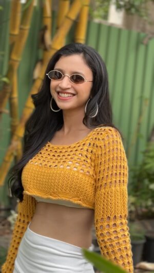 Ritika Shrotri Instagram - Behind the scenes 🤍

Pc @nishantdeshpande11 
Muah @akankshapandyaa 
Styled by @akankshapandyaa @_sohahaha_ 

#reelitfeelit #outfit #casuals #video #photos