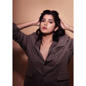 Ritika Sukheeja Instagram - Camouflage💁🏻‍♀️

Beautifully captured by @johndinakaranphotography
Mua @o7bridalartistry 
.
.
.
.
#portraitsquad #portraitshots #boutique #fashion #style #love #cute  #beauty #beautiful #pretty #eyes #model #dress  #heels #styles #outfit #jewelry #shopping #smile #misskollywood #missindia #beautypageant #pageant #missindia #pagentry #model