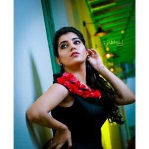 Ritika Sukheeja Instagram - Light it up🌷
Muah @sugunadevi_makeup_artist
Photography @lightmonkstudios
Costume by @thisadesignstudio
.
.
.
.
.
.
.
.
.
.
#portraitsquad #portraitshots #boutique #fashion #style #love #cute  #beauty #beautiful #pretty #eyes #model #dress  #heels #styles #outfit #jewelry #shopping #smile #misskollywood #missindia #beautypageant #pageant #missindia #pagentry #model