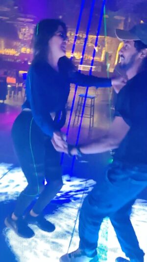 Ritika Sukheeja Instagram - Latino Tuesday socials @tikitako_cbe 
Organised by @salsa_kovai 

On the floor @anoopkarthick & @ritikasukheeja 🕺💃

#bachata #bachatasensual #bachataindia #bachatalondon #bachatauk