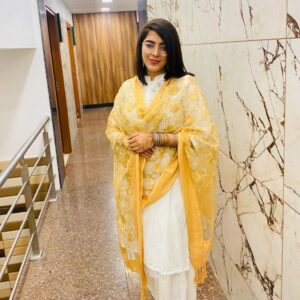 Ritika Sukheeja Instagram - Punjaban in the SUIT
And for the first time I am posting a picture in suit,I feel content. 
Living in South India, I never got a proper chance to enjoy my culture properly. Mommy @naina.sukheeja said I have reflection of my great-grandmother, only thing different is she had really long hair. I am so happy to post this where I reflect my ancestor and my feminine energies are dancing also trying to connect to the beautiful beautiful G-G mom. This makes me very happy and means alot to me at my spiritual level. I'm just grateful for this🌸🦋🦄
.
Ty @xi_xioix_ix for clicking such amazing pictures
.
.
.
.
.
.
.
.
.
.
.
.
.
.
.
.
#delhidiaries #gurudwara #banglasahib #delhigram #punjaban #modeling #misskollywood #missindia #beautypageant #pageant #missindia #pagentry #model