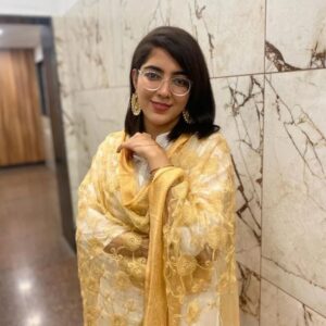Ritika Sukheeja Instagram - Punjaban in the SUIT
And for the first time I am posting a picture in suit,I feel content. 
Living in South India, I never got a proper chance to enjoy my culture properly. Mommy @naina.sukheeja said I have reflection of my great-grandmother, only thing different is she had really long hair. I am so happy to post this where I reflect my ancestor and my feminine energies are dancing also trying to connect to the beautiful beautiful G-G mom. This makes me very happy and means alot to me at my spiritual level. I'm just grateful for this🌸🦋🦄
.
Ty @xi_xioix_ix for clicking such amazing pictures
.
.
.
.
.
.
.
.
.
.
.
.
.
.
.
.
#delhidiaries #gurudwara #banglasahib #delhigram #punjaban #modeling #misskollywood #missindia #beautypageant #pageant #missindia #pagentry #model