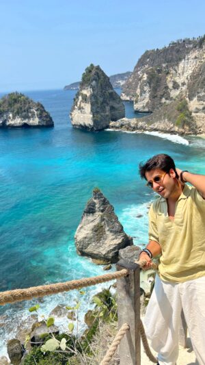 Ritvik Arora Instagram - Top 10 things to do in Bali -
.
.
.
Khud jaake dekho bhyi sara sabkuch yahi janna hai ?🔫