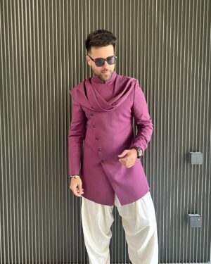 Ritvik Arora Instagram - In Akshay Kumar’s voice-
‘Main keya namaste uncle ji, pehchanya ?’