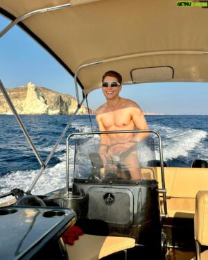 Riyadh Khalaf Instagram - Captain Khalaf ⚓️