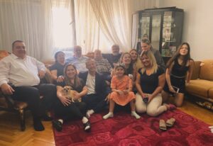 Riza Kocaoğlu Instagram - İyi bayramlar dileriz Benim güzel ailem❤️🙏