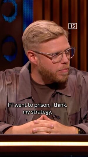 Rob Beckett Instagram - Two very different approaches to a life behind bars...😬🤣