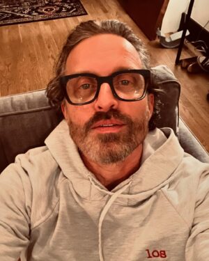 Rob Benedict Instagram - Is there like a #metgala invite list? I missed mine. I think there’s something wrong with my paperless post account. #glitch