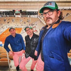 Rob Benedict Instagram - Matching salmon pants and
 “daddy cool” hats ✅
Tix to the French open ✅
Funny looks all day ✅

#bestdayever #daddycool #frenchopen 
@dicksp8jr @mattcohen4real