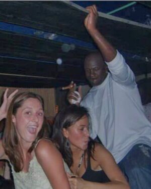 Rob Brown Instagram - I don’t know man. This was 15 years ago. I was just tryna be like Mike I guess. 🤦🏾‍♂️ Shout out to Diane Nabatoff, one of the nicest people on the planet. #tbt #takethelead