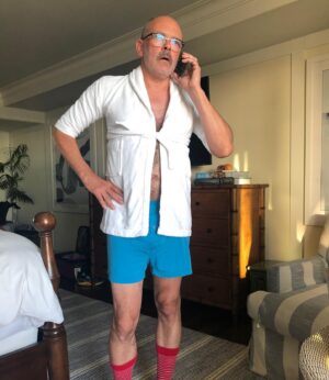 Rob Corddry Instagram - If it’s not hard enough having to stay in a hotel during Covid. This goddamn robe is broken