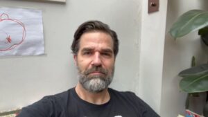 Rob Delaney Instagram - Thank you British teachers. I love you and am so grateful for what you so. Let’s get you paid, 𝓕𝓕𝓢 ❤️✊🏼