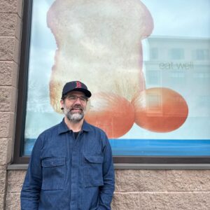 Rob Delaney Instagram - I think I speak for all of us when I say 2023 was a fantastic year by any measure. We hit all our quarterly goals and our wife is our best friend. 🪭
