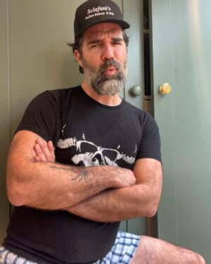 Rob Delaney Instagram - In some trouble financially so I am selling this photo for £70,000 for use as an album cover or shower curtain design