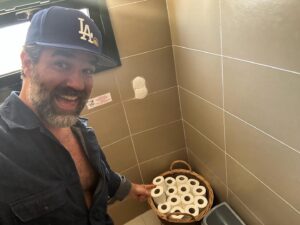 Rob Delaney Instagram - Check how well stocked w TP this bathroom is! A true “Pooper’s Paradise!” 🪺👍🏼💫
