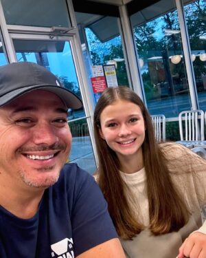 Rob Mariano Instagram - Me and my #LuciaRose with a little before school breakfast @wafflehouseofficial #FatheroftheYear