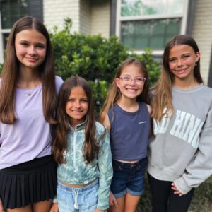 Rob Mariano Instagram - These Four are having a great Summer! #MyGirls #LuciaRose #CarinaRose #IsabettaRose #AdelinaRose @goldhinge