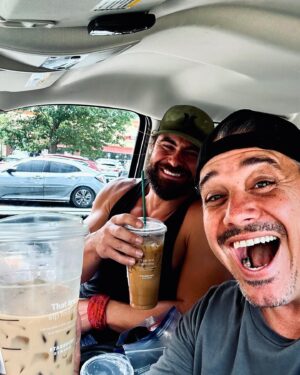 Rob Mariano Instagram - Looky Look who is trying to join the @survivorcbs 🏝️#Season50 Pre-Game Alliance!!! @youngstrength  shoutout to @starbucks for keeping us cool with the delicious Iced-Coffee!!!🧊