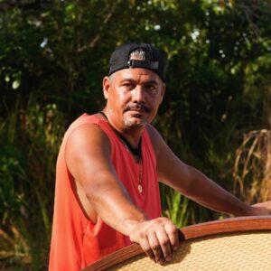 Rob Mariano Instagram - It’s going down tonight! 🔥 #DealorNoDealIsland 🏝️ Final Four!!! Part 1 of a 2 part Finale!!! Tonight at 10/9c on @nbc @dealornodealtv @endemolshineus @joemanganiello @peacock
