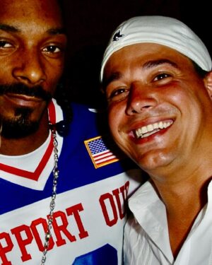 Rob Mariano Instagram - A little #throwbackthursday with @snoopdogg almost 20yrs ago!!! #Doggystyle