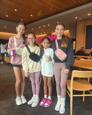 Rob Mariano Instagram - I don’t know if there is a better photo to sum up Christmas🎄2023!!! 
Anyone else relate to this?!? 
@starbucks @lululemon @kendrascott @nike @on  @taylorswift 
#LuciaRose #CarinaRose #IsabettaRose #AdelinaRose omg can’t forget @stanley_brand  and @sephora  what was I thinking!!!😂