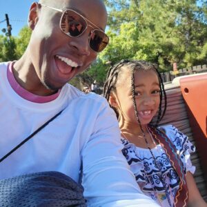 Robbie Jones Instagram - Disney Day!!!!!! ❤️🎂🎉