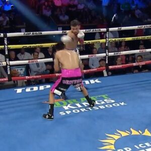Robeisy Ramirez Instagram - UPPER CUT FROM HELL 😱 @ElTrenRamirez, HOW ABOUT IT!