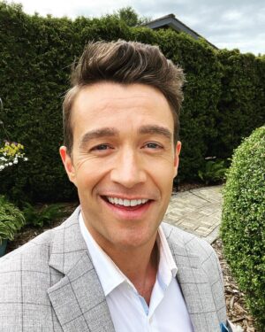 Robert Buckley Instagram - Workshopping a new red carpet smile. Which one do you prefer?