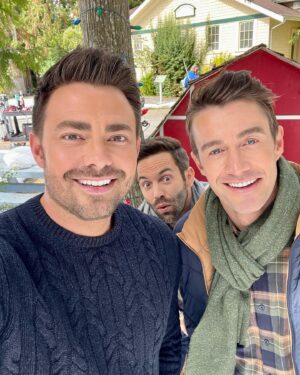 Robert Buckley Instagram - The Mitchell Brothers always getting photobombed by Jake. The #ChristmasHouse2  airs in just 20 days, but these photo were taken exactly 1 year apart. Once a Mitchell, always a Mitchell. Watch us, on @hallmarkchannel Dec 18th 8pm