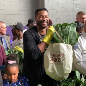 Robert Christopher Riley Instagram - Thank you to @celebsgiveback for having me today. It was a blessing to be able to help the city of Atlanta. With @keishabottoms and @troubleman31. An philanthropic honor #Dynasty #Culhane #PeppaSauce #RobRileyNYC #Atlanta #celebsgivebackatl