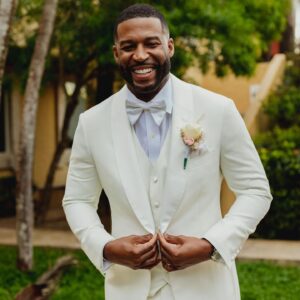 Robert Christopher Riley Instagram - What a glorious day!!! @grace_loves_lace 
📸 @photobynats