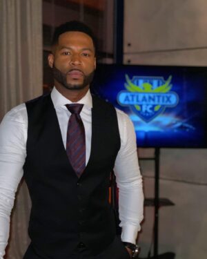 Robert Christopher Riley Instagram - #Culhane is ready for #Dynasty tonight. Are you? All new 9/8c on @thecw #robrileynyc #peppasauceentertainment oh yeah, don’t forget to click the link in my bio