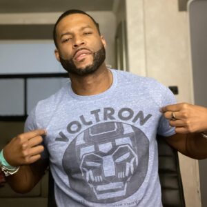 Robert Christopher Riley Instagram - You say #PowerRangers I say #VOLTRON 😉 #Robrileynyc #dynasty #culhane