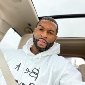 Robert Christopher Riley Instagram - Just my face #culhane #robrileynyc #dynasty