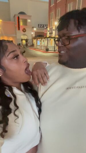 Robert Dean III Instagram - He Reversed It On Me Yall 🤣🤣🤣💀know damn well I ain’t got no STD! Lmfao

#viral #explore #pranks #comedy