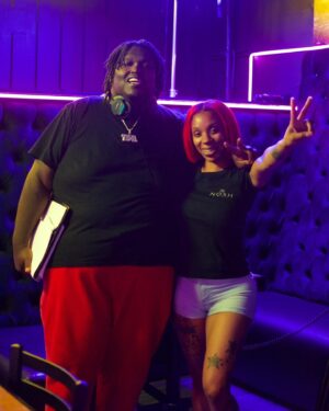 Robert Dean III Instagram - Back in that mode😤🎬

(Thank you to everyone that helped out on this film including the producer @trecelashae & special thanks to @noshatl_ for letting us use there restaurant, grand opening the 21st of June)

‼️THERE WAS NO REAL WEAPONS OR BLOOD USED IN THIS POST, ITS ALL ITS PROPS AND MAKE UP THIS IS A MOVIE SET‼️