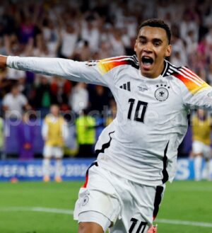 Robert Habeck Instagram - 🇩🇪 Deutschland im Viertelfinale!
Wir rocken das. 

📸 Picture Alliance / Reuters, Wolfgang Rattay