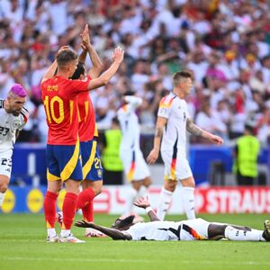Robert Habeck Instagram - Was für eine Spannung. 
Was für ein Kampf. Mega Sport auf beiden Seiten. Heute waren die Spanier die Glücklicheren. Herzlichen Glückwunsch! Und wie schade für unsere Jungs - ihr wart bärenstark!

@dfb_team 

📸 picture alliance/dpa | Tom Weller