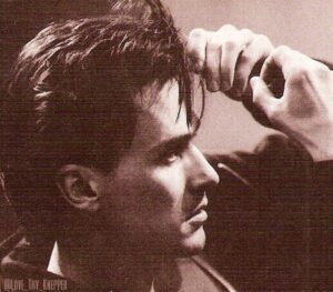 Robert Knepper Instagram - Great find is true #throwyerbackoutthursday #tbt #Regrann 
#theater  Another pic from Sweet Bird Of Youth (1994) #the_robert_knepper_official
#TheatreThrowback 
@robert_knepperofficial 
#robertknepper #lovethyknepper #bestactor #throwback #throwbackthursday 
Great find @danayademon - #regrann