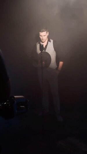 Robert Palmer Watkins Instagram - THE FULL LENGTH OFFICIAL ‘COMPTON’ MUSIC VIDEO FINALLY DROPS TODAY! Sorry for the delays y’all but I hope you dig it. Head over to my #youtube channel #palmermusicofficial to catch the entire music video premiere at 9AM pacific/12pm eastern! 

Dir 🎥 Leah Sturgis 

Huge shout out to everyone who helped on this. Entire team credits are listed under the video on YouTube. 

Special shoutout to @chelseagilligan for bringing #Compton to life and @iamlaurencompton for the inspo on the song title.

#palmer #compton #premiere #music video #artist #single #letsgooo