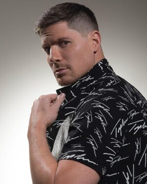 Robert Palmer Watkins Instagram - Dust yourself off

#growthroughit @iambmartin

📸 @natejensenphoto