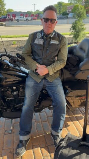 Robert Patrick Instagram - DAY 6!!! The final push through some gorgeous countryside 🇺🇸 West Virginia, Pennsylvania- to Washington, DC! 

I have been fortunate enough to meet some of you along this journey and has truly inspired me. Thank you for joining me on this adventure through our beautiful country. 

#RollingToRemember 

#RTR2024 #ridetothewall #washingtondc #amvets #harleydavidson #roadglidelimited #roadglide  #boozefightersmc #mototrip