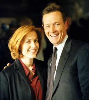 Robert Patrick Instagram - I love and miss my X-Files family. So grateful to Chris Carter that he gave me the opportunity to play such a well written leading man. The cast was incredibly talented and so supportive. Just an epic time in my life. 

#thexfiles #thetruthisoutthere #johndoggett