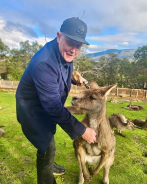 Robert Patrick Instagram - AMAZING!!! Such a beautiful experience,thank you @bonorong and thank you Tasmania!! 🇦🇺 

#tasmania #wombat #kangaroos #wildlifesanctuary