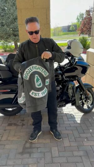 Robert Patrick Instagram - By request, a bit of history on The Boozefighters motorcycle club. Part 1 

#RollingToRemember #r2r #R2R2024 #boozefighters #harleydavidson #historylesson