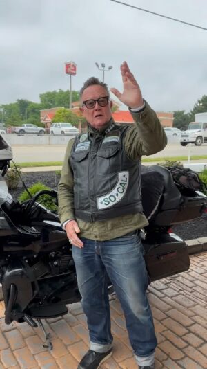 Robert Patrick Instagram - Day 18! 🇺🇸 Ohio, Indiana, Illinois we are heading your way.

#RollingToRemember #rideforamerica 

Trip home. Glad you’re all still with me, if you have any questions you’d like me to answer, please ask them in the comments below 👇🏼 

#mototrip #harleydavidson #bfmc #boozefightersmc #roadtrip2024 #roadglidelimited