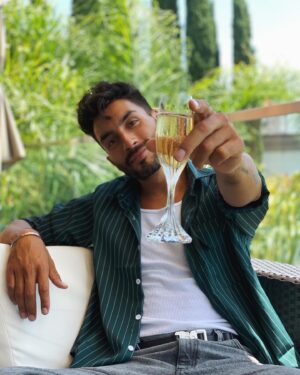 Robert Roldan Instagram - Roberto 3.0 🎉🥂