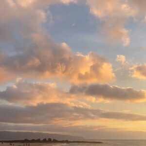 Robert Roldan Instagram - Memories from my NA‘ AU. 

Oahu July 2022. 🌺