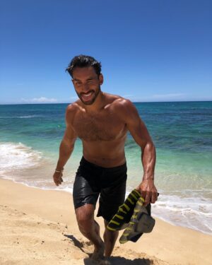 Robert Roldan Instagram - Memories from my NA‘ AU. 

Oahu July 2022. 🌺