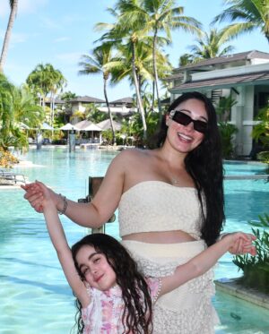 Robert Whittaker Instagram - Was able to switch gears the last week and spend some time with the family before coming home and preparing for war 👊🏽Big thanks to the @pullmanportdouglas for having us. We had an amazing time and can’t wait to do it again. #pullmanportdouglas